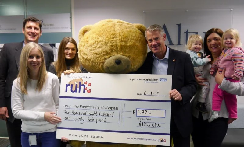 Charity Golf Day Raises money