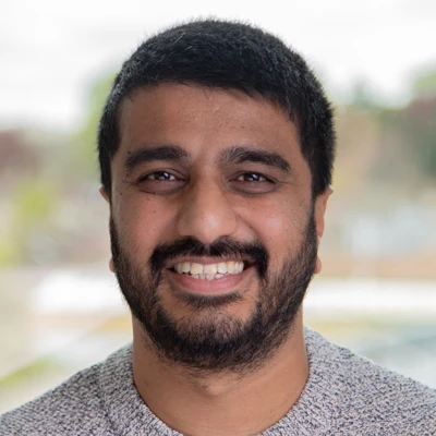Sundeep headshot photo